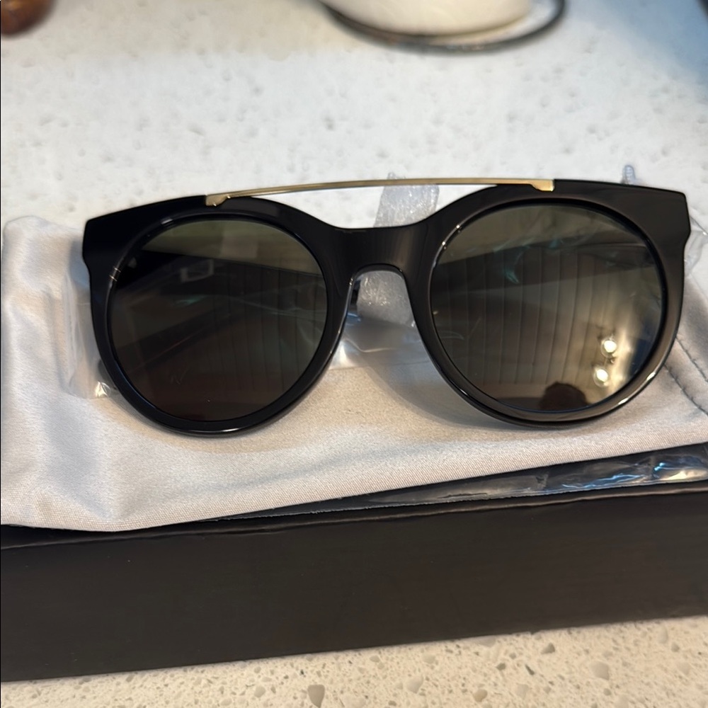 Stylish Black Sunglasses Uncommon James